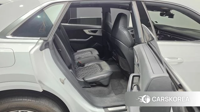 Audi Q8 (4M) 2021 Белый из Кореи, фото 3