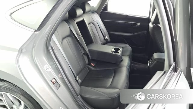 Hyundai Sonata (DN8) 2022 Серебристо-серый из Кореи, фото 3