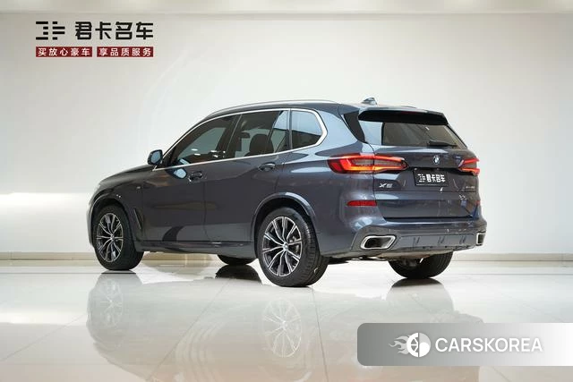 BMW X5 2021 Темно-серый из Китая, фото 3