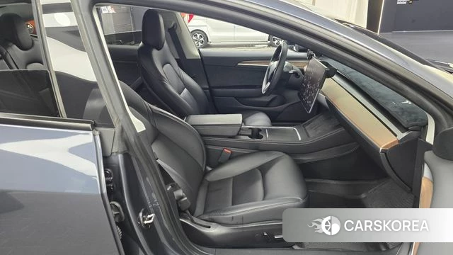 Tesla Model 3 2022 Серый из Кореи, фото 3