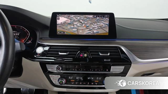 BMW 5 Series (G30) 2020 Серый из Кореи, фото 3