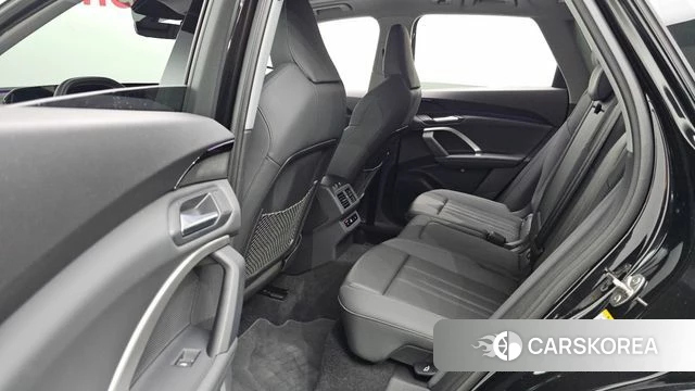 Audi Q5 (80A) 2025 Черный из Кореи, фото 3