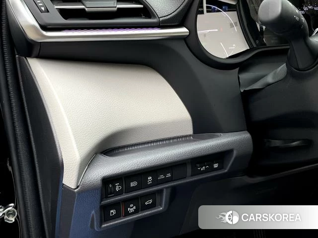 Toyota Sienna 2026 Черный из Китая, фото 3