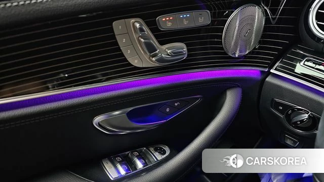 Mercedes-Benz E-Class W213 2020 Черный из Кореи, фото 3