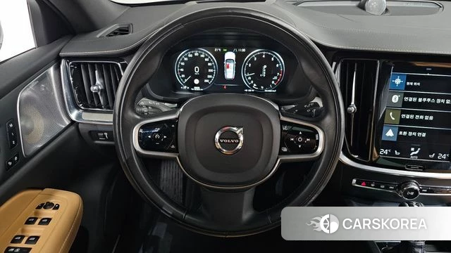 Volvo V60 Cross-Country 2nd Generation 2020 Серебристо-серый из Кореи, фото 3