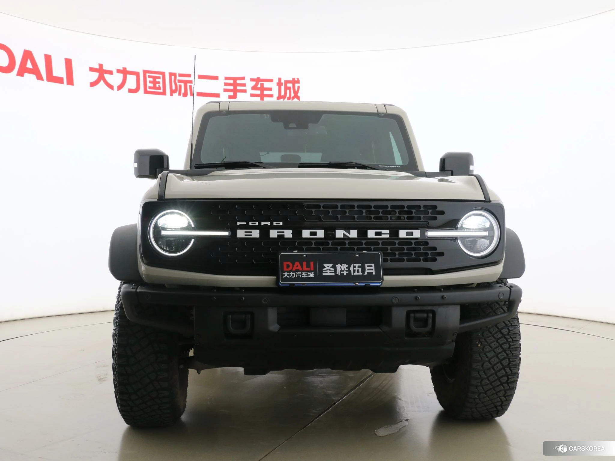 Ford Bronco 2024 Белый из Китая, фото 3