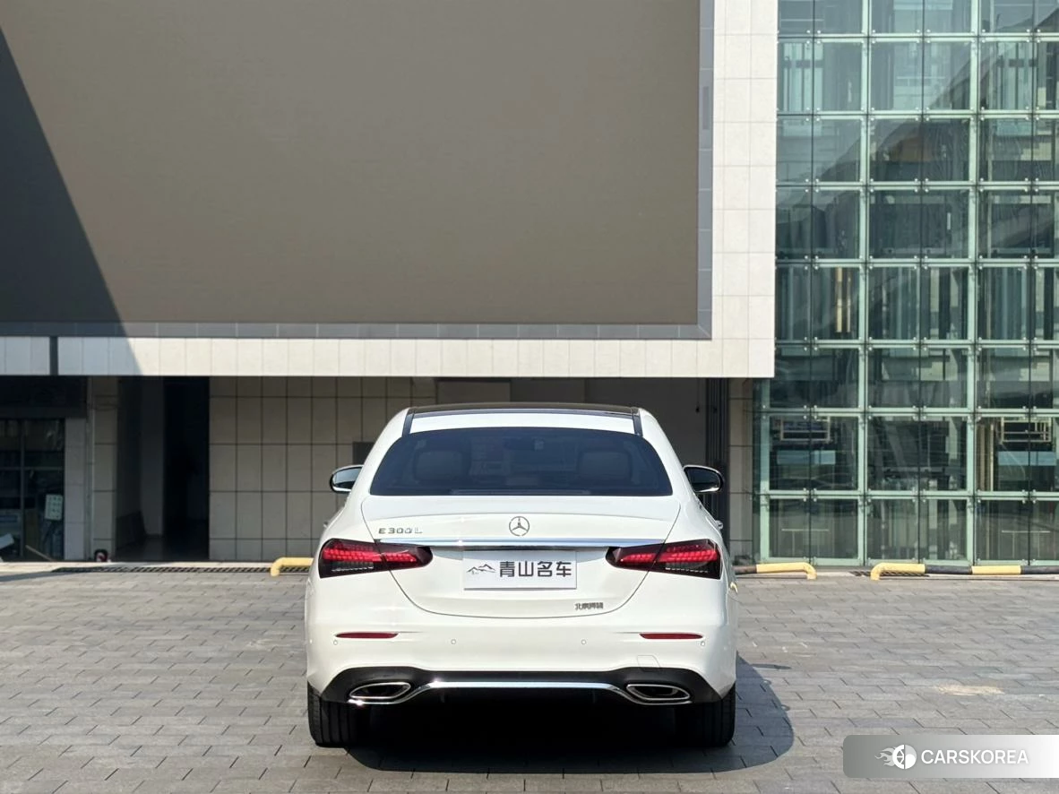Mercedes-Benz E-Class 2020 Белый из Китая, фото 3