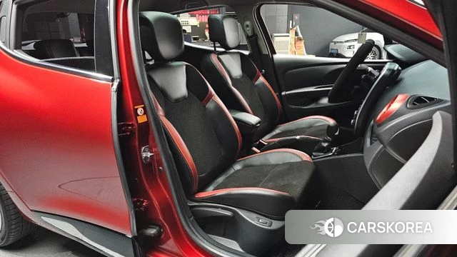 Renault Korea (Samsung) Clio 2019 Красный из Кореи, фото 3
