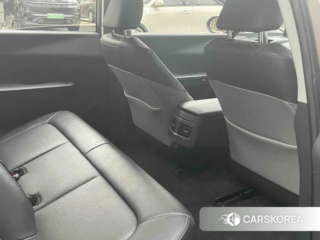 Toyota bZ3 2023 Коричневый из Китая, фото 3