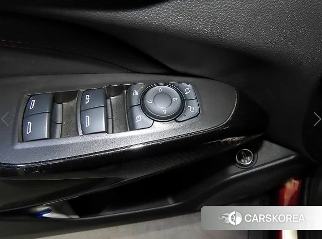 Chevrolet (GM Daewoo) Trax Crossover 2023 Красный из Кореи, фото 3