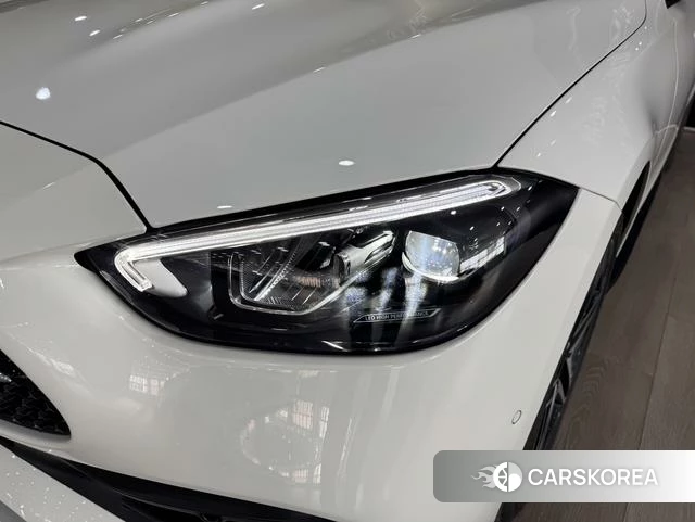 Mercedes-Benz C-class 2024 Белый из Китая, фото 3