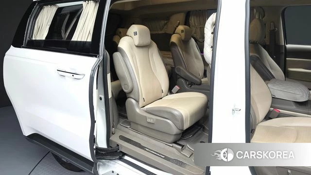Kia Carnival 4th generation 2023 Белый из Кореи, фото 3