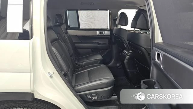 Hyundai Santa Fe (MX5) 2023 Жемчужный цвет из Кореи, фото 3