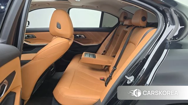BMW 3 Series (G20) 2023 Черный из Кореи, фото 3