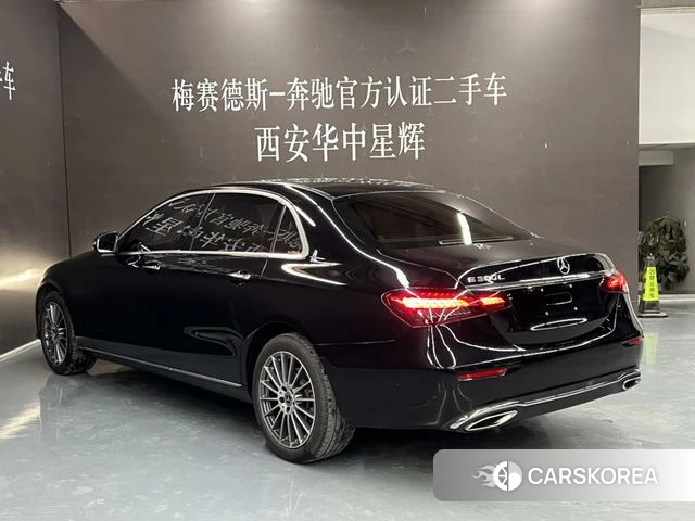 Mercedes-Benz E-Class 2023 Черный из Китая, фото 3