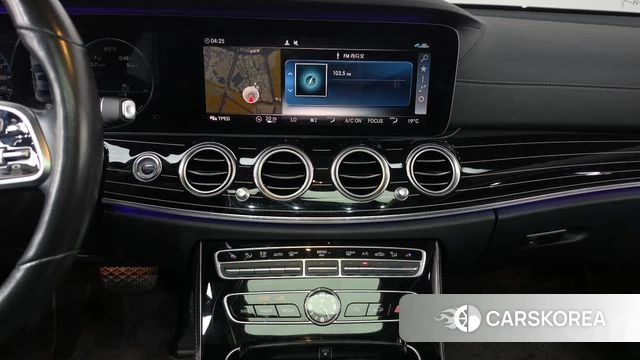 Mercedes-Benz E-Class W213 2020 Черный из Кореи, фото 3