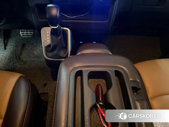 Hyundai Staria 2021 Черный из Кореи, фото 3
