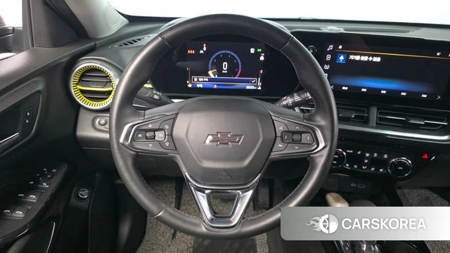 Chevrolet (GM Daewoo) Trax Crossover 2023 Черный из Кореи, фото 3