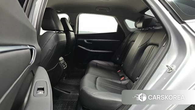 Hyundai Sonata D Edge (DN8) 2025 Серебристо-серый из Кореи, фото 3