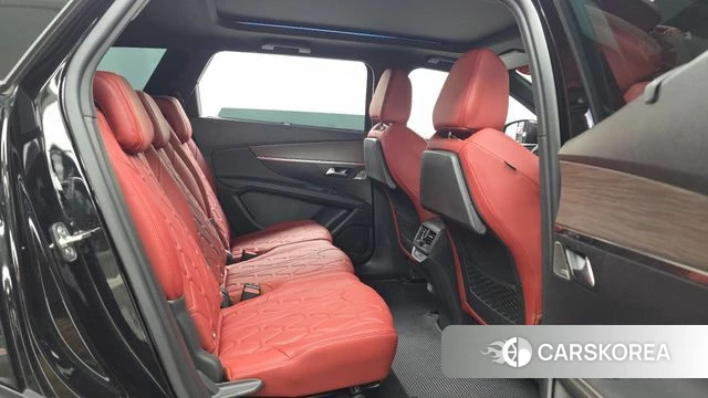 Peugeot 5008 second generation 2024 Черный из Кореи, фото 3