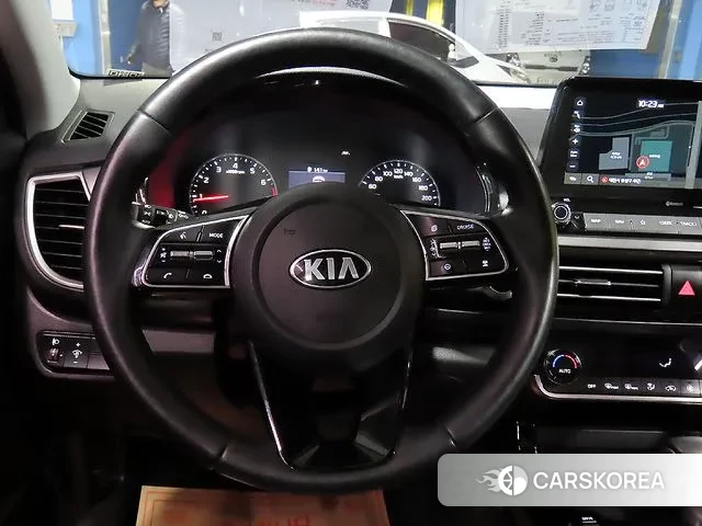 Kia Seltos 2021 Белый из Кореи, фото 3