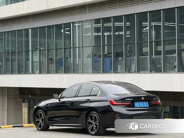 BMW 3 series 2023 Черный из Китая, фото 3