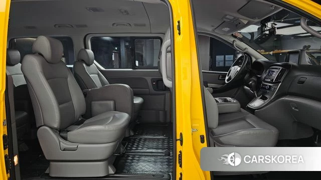 Hyundai The New Grand Starex 2018 Желтый из Кореи, фото 3