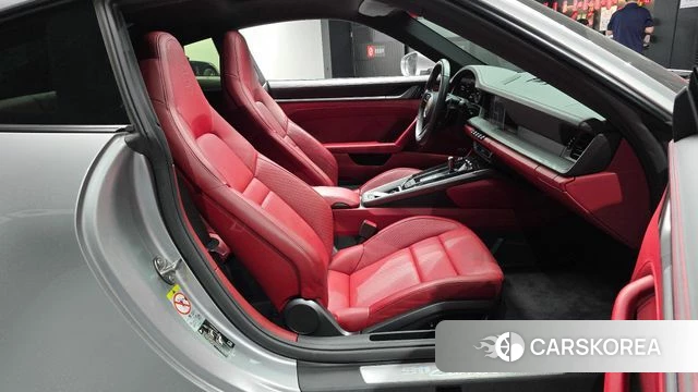 Porsche 911(992) 2020 Серебристо-серый из Кореи, фото 3