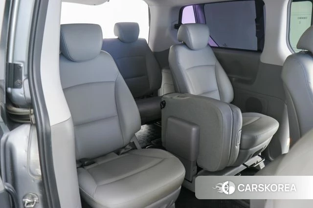 Hyundai The New Grand Starex 2019 Серебряный из Кореи, фото 3