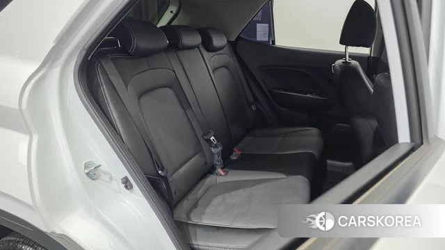 Hyundai Venue 2023 Белый из Кореи, фото 3