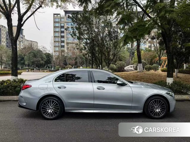 Mercedes-Benz C-class 2023 Серебристо-серый из Китая, фото 3