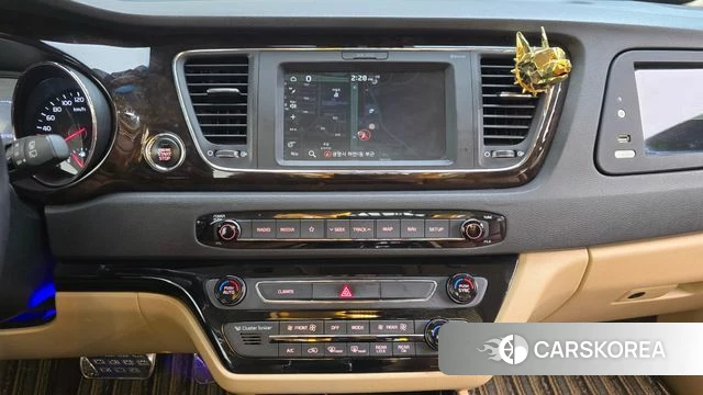 Kia The New Carnival 2018 Черный из Кореи, фото 3