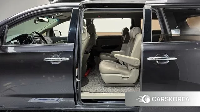 Kia The New Carnival 2019 Черный из Кореи, фото 3