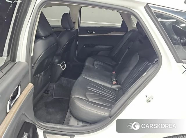 Kia K5 3rd generation 2023 Белый из Кореи, фото 3