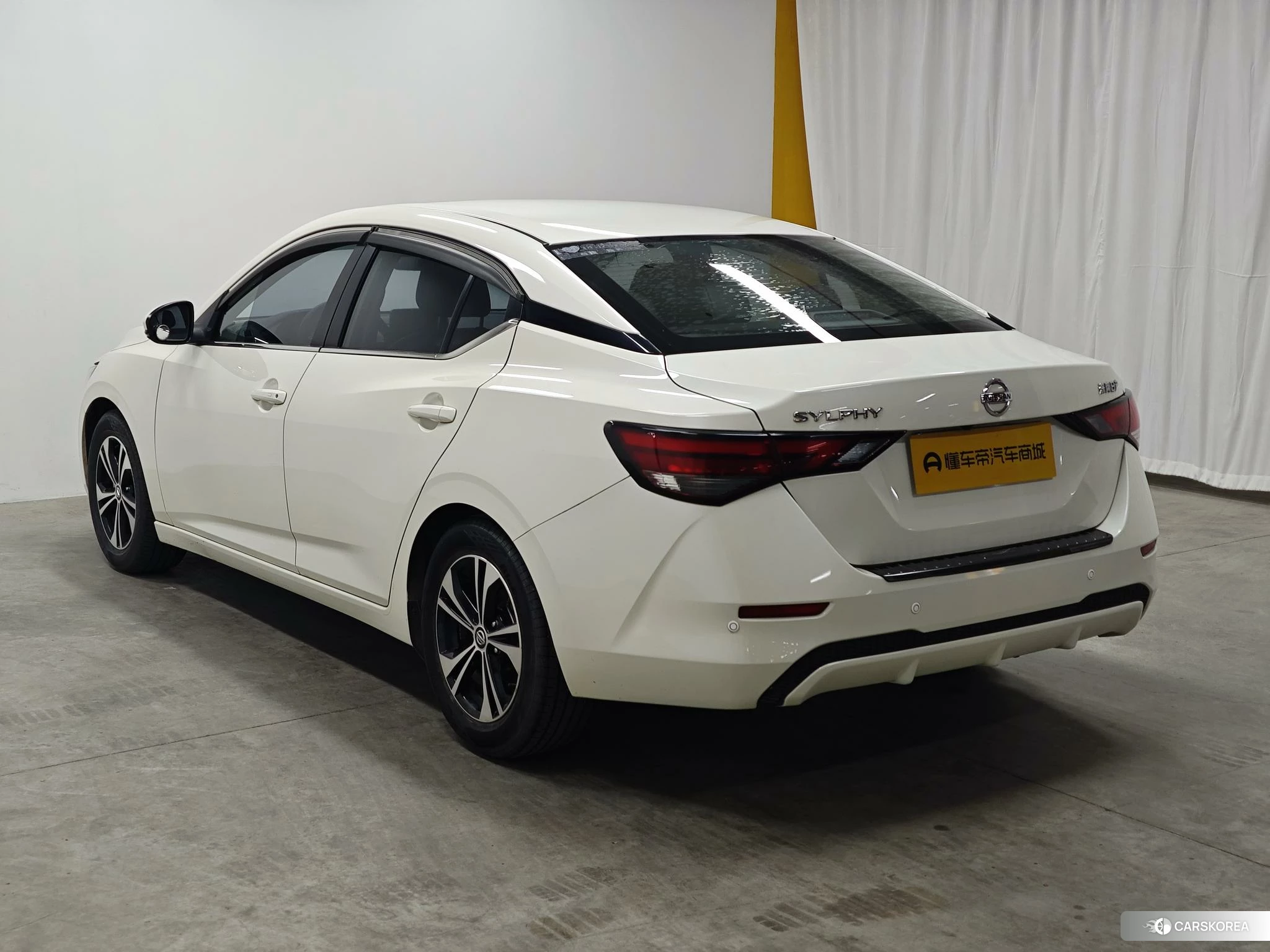 Nissan Sylphy 2020 Белый из Китая, фото 3