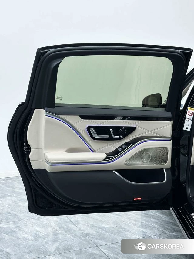Mercedes-Benz Maybach S-Class 2025 Черный из Китая, фото 3