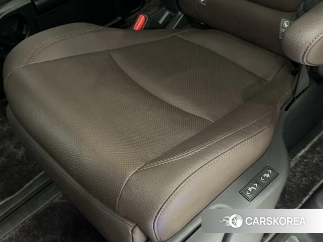 Toyota Sienna 2022 Черный из Китая, фото 3