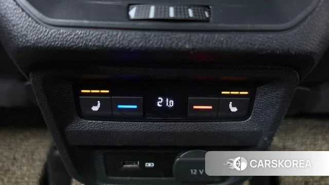 Volkswagen Tiguan second Generation 2020 Белый из Кореи, фото 3