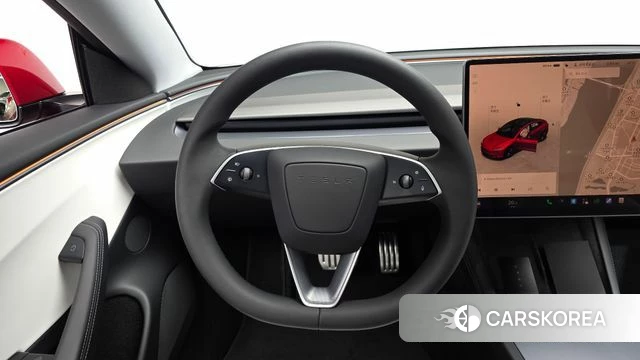 Tesla Model 3 2026 Красный из Кореи, фото 3