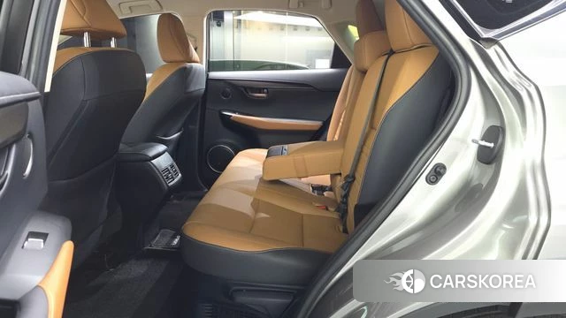 Lexus NX300h 2019 Песочный из Кореи, фото 3