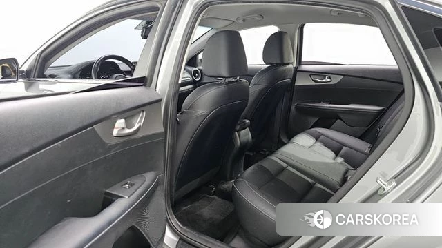 Kia Come New K3 2018 Серебристо-серый из Кореи, фото 3