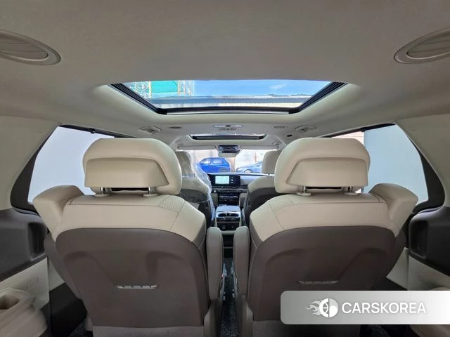 Kia Carnival 4th generation 2023 Белый из Кореи, фото 3
