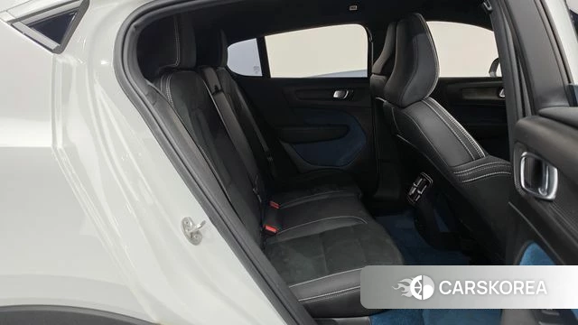 Volvo C40 Richards 2022 Белый из Кореи, фото 3