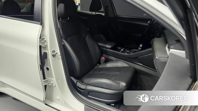 Kia K5 3rd generation 2022 Белый из Кореи, фото 3