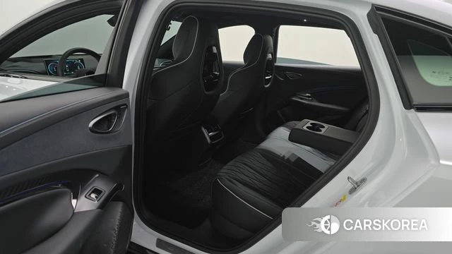 BYD Seal 2025 Белый из Кореи, фото 3