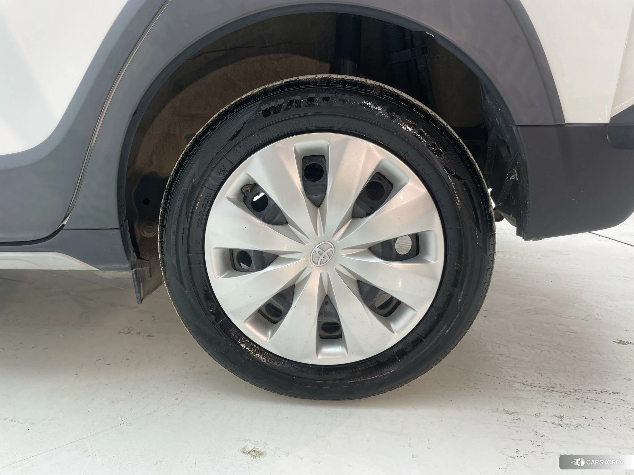 Toyota Yaris L 2021 Белый из Китая, фото 3