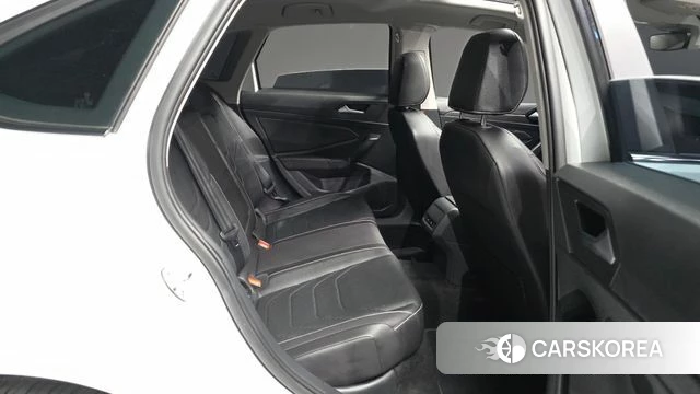 Volkswagen 7th Generation of Jetta 2023 Белый из Кореи, фото 3