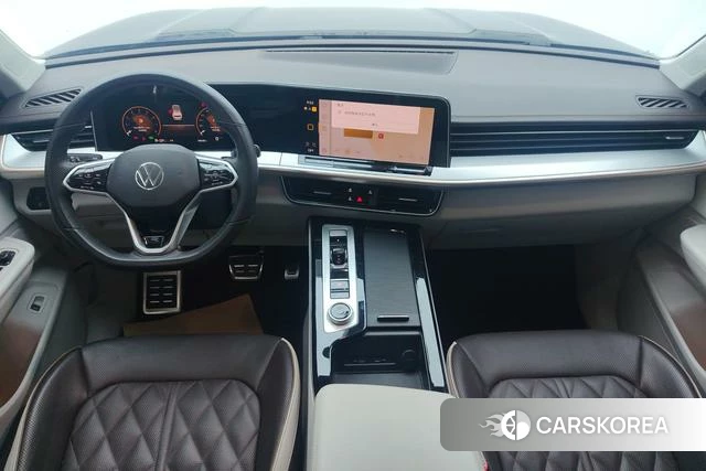 Volkswagen Tavendor 2023 Черный из Китая, фото 3