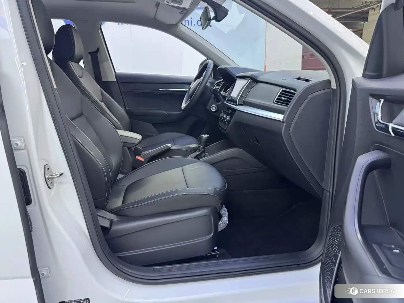 Skoda Kamiq 2023 Белый из Китая, фото 3