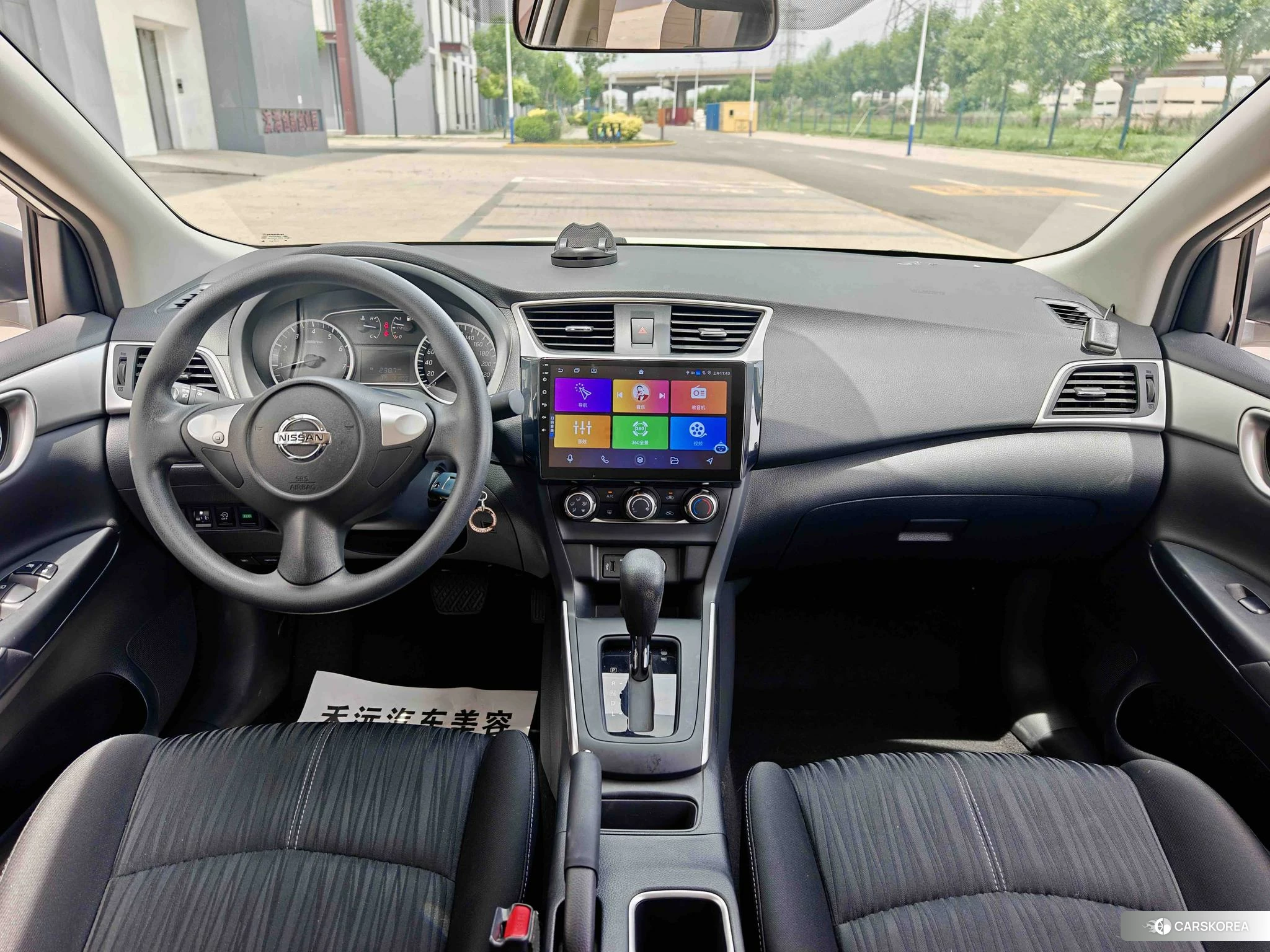 Nissan Sylphy 2021 Белый из Китая, фото 3